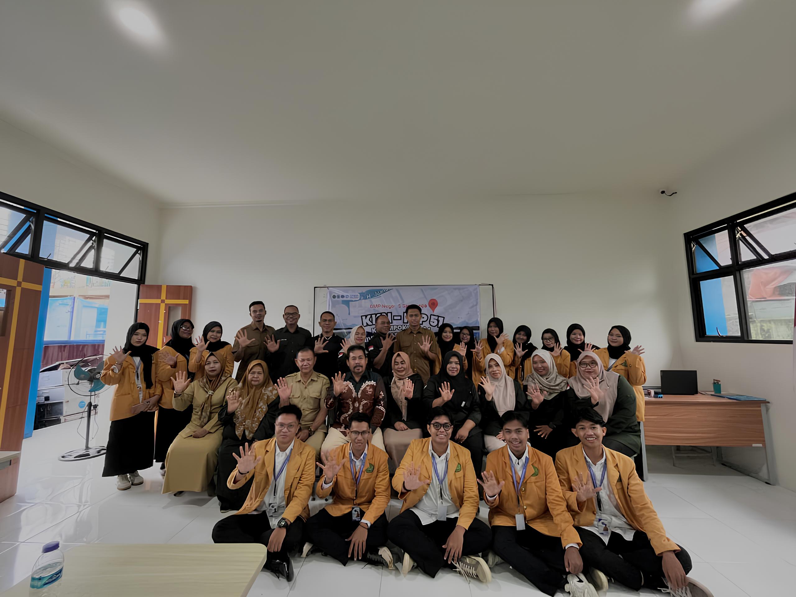 Pengantaran Mahasiswa KKN-PLP Angkatan 51 ke Sekolah